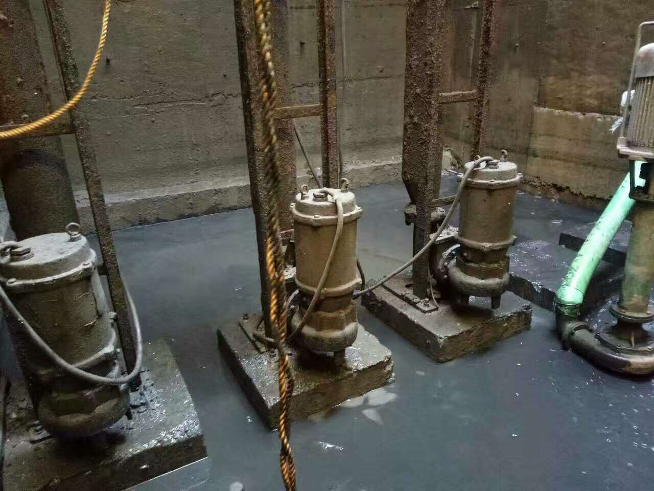 石林污水池清理